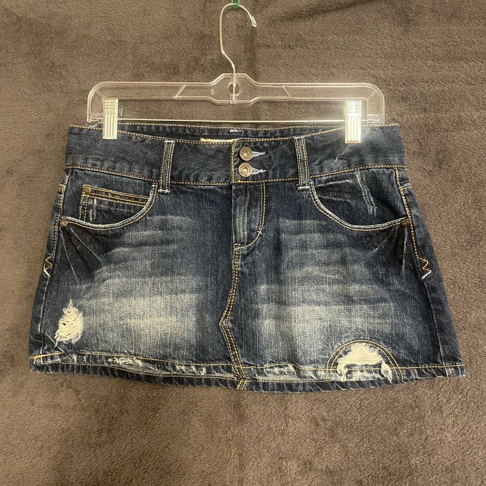 Celebrity Pink Denim Skirt Womens 7 Blue Distressed Raw Hem Mini Jean Deluxe